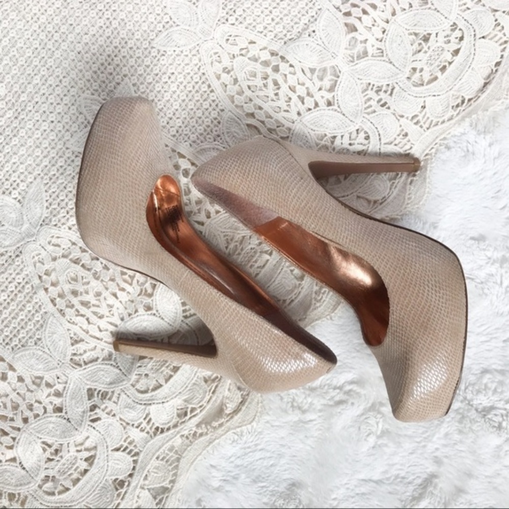 {BCBGeneration} Parade Snake Pumps